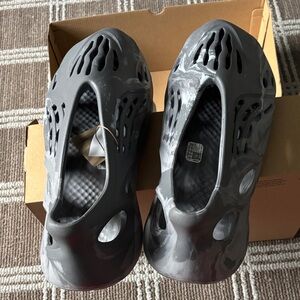 Adidas Yzy Foam Rnr size 13 men’s new with tags